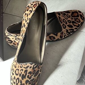 Laura Scott Women's Leopard Print Flats
